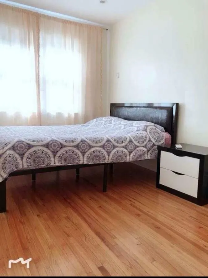 Queens Briarwood Garden House Hotel New York